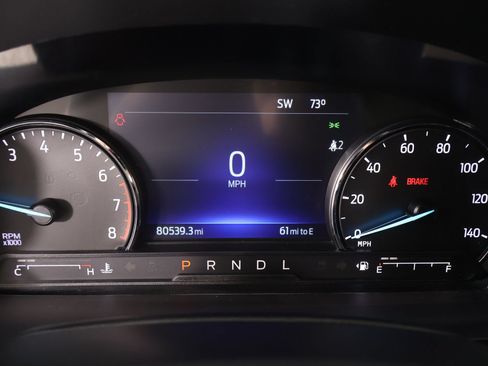 Used 2022 Ford Explorer XLT RWD image 4