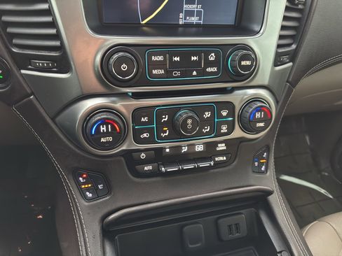 Used 2015 Chevrolet Tahoe LTZ image 35