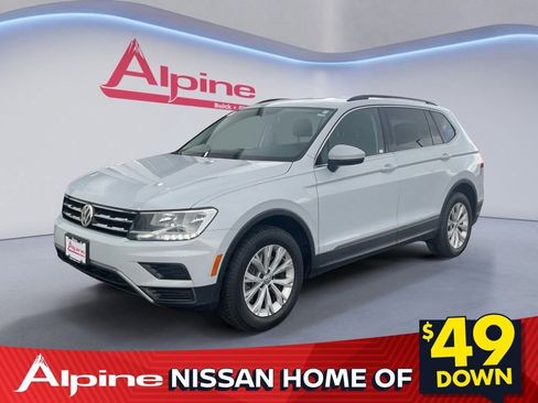 Used 2018 Volkswagen Tiguan SE w/ 3rd Row Seat Package AWD/4WD image 1