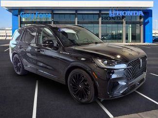 Used 2025 Lincoln Aviator Reserve w/ Equipment Group 201A AWD/4WD video 1