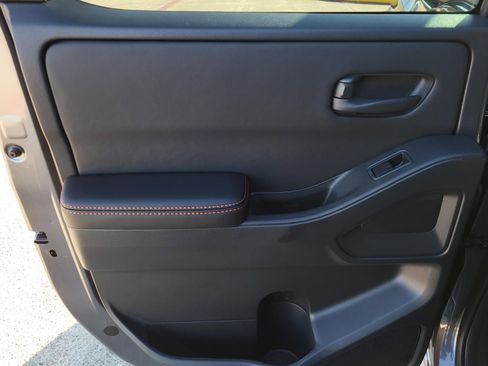 New 2026 Nissan Frontier PRO-4X image 17