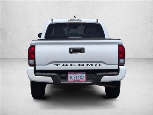 Used 2020 Toyota Tacoma SR w/ SR Convenience Package RWD image 7