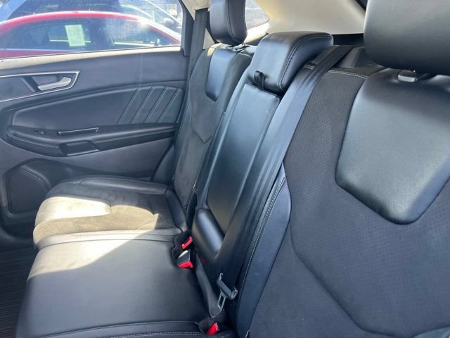 Used 2018 Ford Edge Sport w/ Equipment Group 401A AWD/4WD image 8