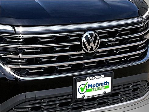 Used 2025 Volkswagen Atlas SEL AWD/4WD image 36