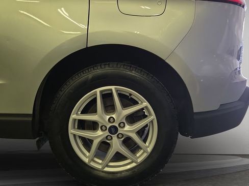 Used 2022 Ford Edge SEL image 29