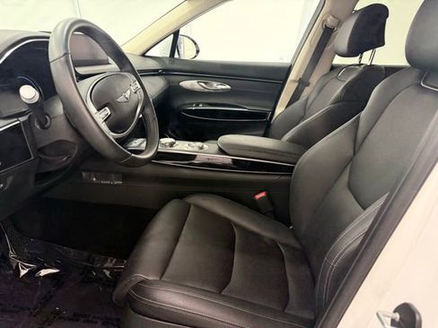 Used 2025 Genesis GV70 2.5T image 14