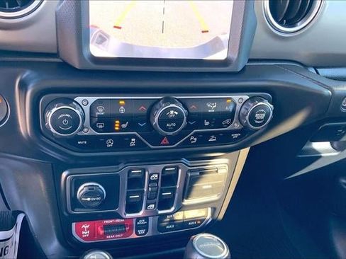 Used 2020 Jeep Gladiator Rubicon w/ Dual Top Group image 33