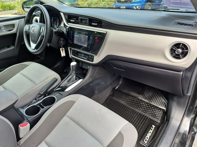 Used 2019 Toyota Corolla LE FWD image 29