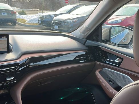 Used 2023 Acura MDX SH-AWD w/ Technology Package image 22