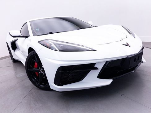 Used 2021 Chevrolet Corvette Stingray Premium Cpe w/ 3LT RWD image 4