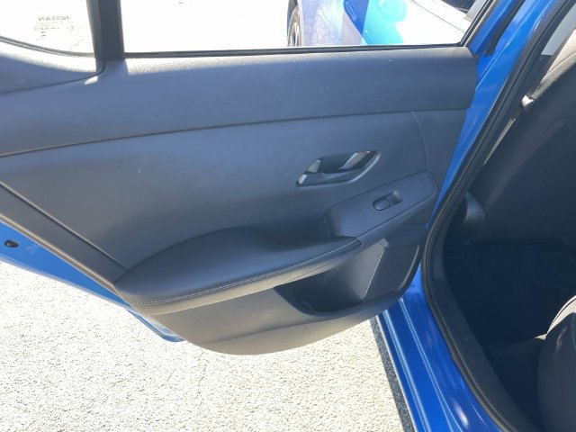 Used 2024 Nissan Sentra SV FWD image 16
