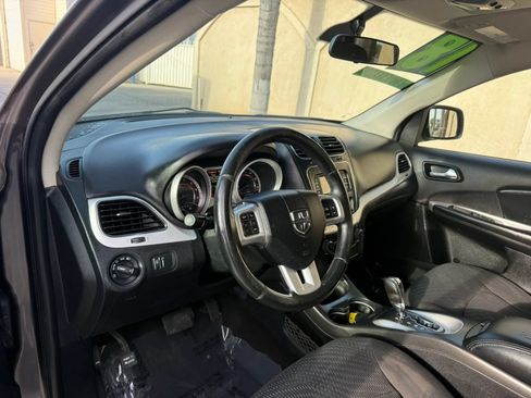 Used 2018 Dodge Journey SXT w/ Connectivity Group FWD image 20