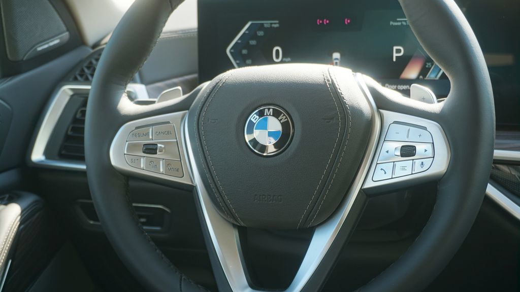 New 2027 BMW X7 xDrive40i w/ Executive Package AWD/4WD image 17