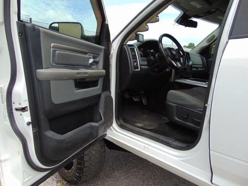 Used 2014 RAM 2500 SLT w/ HD Snow Plow Prep Group AWD/4WD image 15