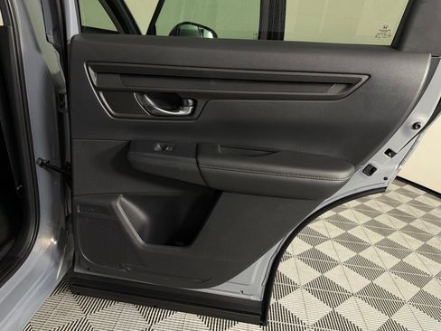 Used 2025 Honda CR-V EX image 26