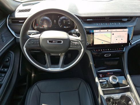 New 2026 Jeep Grand Cherokee Limited AWD/4WD image 7