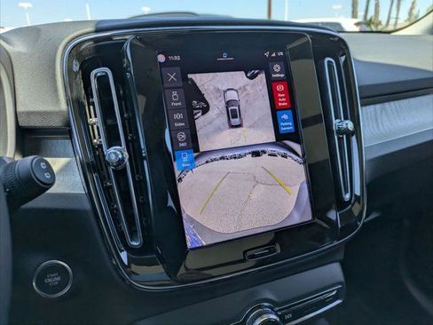 New 2026 Volvo XC40 B5 Plus w/ Climate Package image 9