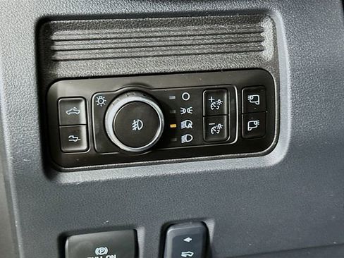 New 2026 Ford F450 Platinum w/ FX4 Off-Road Package image 10