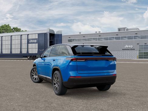 Used 2025 Jeep Wagoneer S Limited image 3