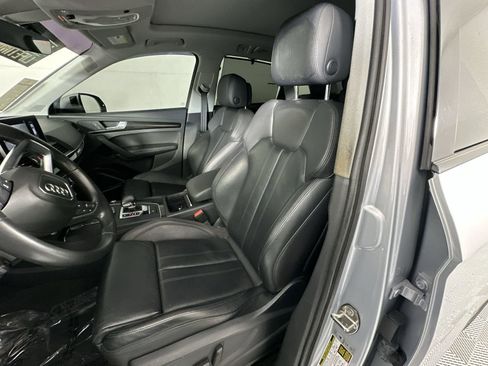 Used 2019 Audi Q5 Prestige w/ Premium Plus Package AWD/4WD image 11