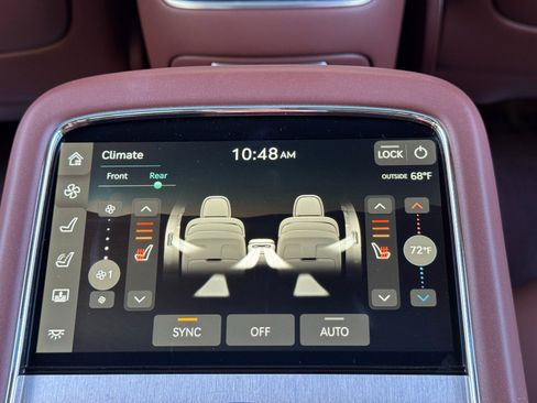 Used 2024 Genesis G90 3.5T AWD/4WD image 49