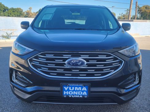 Used 2024 Ford Edge Titanium image 2