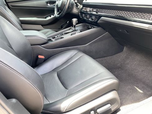 Used 2024 Honda Accord EX-L image 11