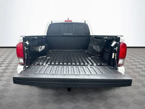 Used 2021 Toyota Tacoma SR w/ SX Package AWD/4WD image 27