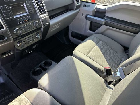Used 2016 Ford F150 XLT image 21