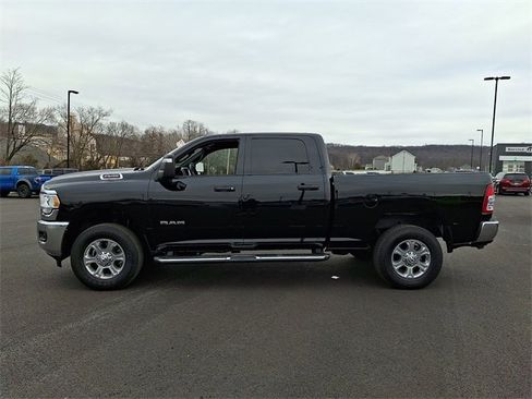 Used 2024 RAM 2500 Big Horn w/ Bed Utility Group image 4