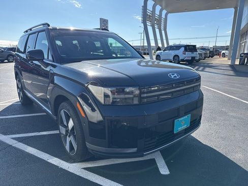 Used 2024 Hyundai Santa Fe Limited image 2