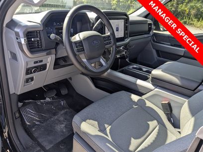 New 2025 Ford F150 XLT w/ Equipment Group 301A Standard