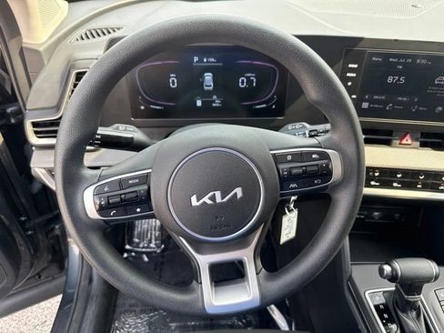 Used 2024 Kia Sportage LX AWD/4WD image 21