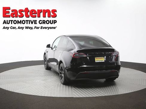 Used 2024 Tesla Model Y Long Range AWD/4WD image 60
