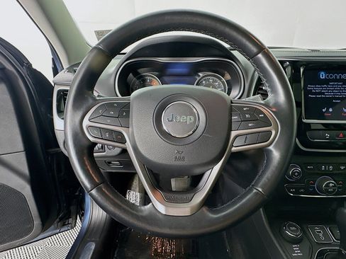 Used 2019 Jeep Cherokee Limited image 11