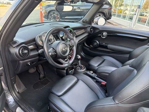 Used 2019 MINI Cooper S image 13