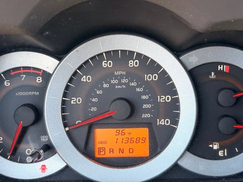 Used 2012 Toyota RAV4 FWD w/ Value Pkg image 31