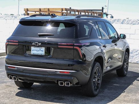 New 2026 Chevrolet Traverse LT w/ Midnight/Sport Edition image 9