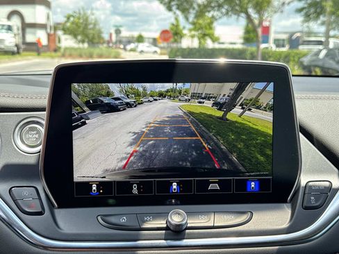 Used 2024 Chevrolet Blazer Premier w/ Driver Confidence II Package FWD image 21