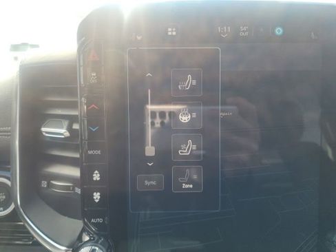 New 2026 RAM 1500 Laramie AWD/4WD image 8