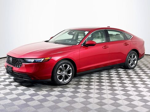 Used 2024 Honda Accord EX image 4
