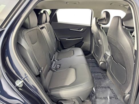 Used 2022 Kia EV6 Light image 38