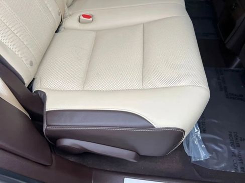 Used 2017 Lexus RX 350 RX 350 Sport Utility 4D w/ Premium Package image 18