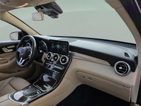 Used 2020 Mercedes-Benz GLC 300 4MATIC Coupe image 29