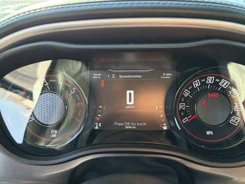 Used 2022 Dodge Challenger R/T w/ Plus Package image 23