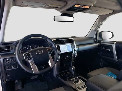 Used 2021 Toyota 4Runner SR5 Premium w/ Moonroof Package RWD image 22