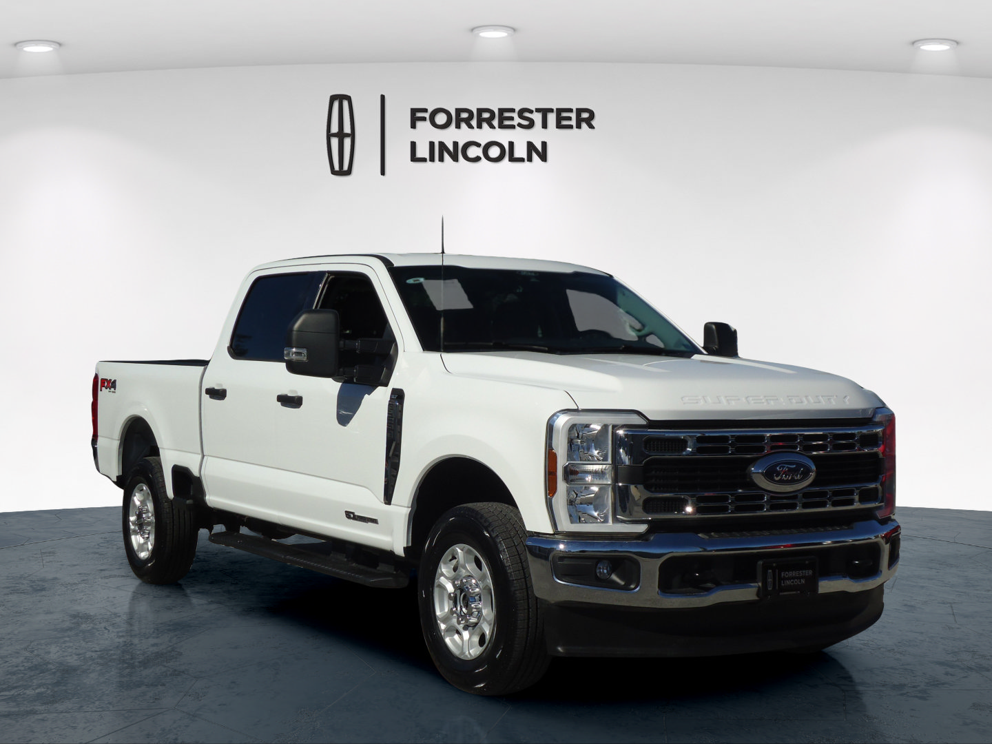 Used 2025 Ford F250 XLT w/ FX4 Off-Road Package AWD/4WD image 1