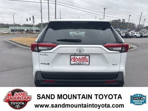 Used 2024 Toyota RAV4 XLE image 4