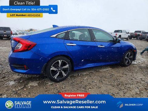 Used 2016 Honda Civic Touring image 4