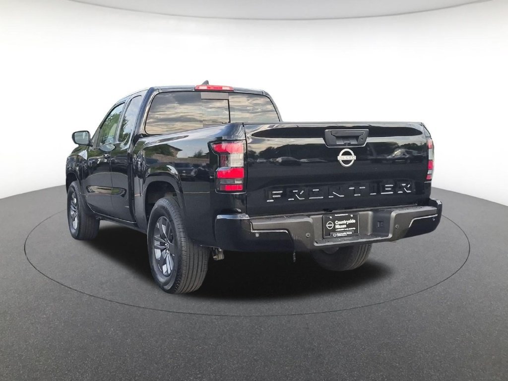 Used 2025 Nissan Frontier SV RWD image 7